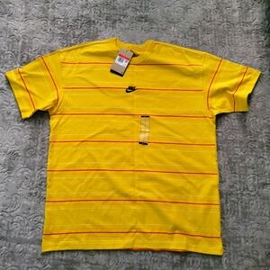 Mens Nike T-shirt